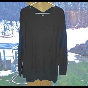 ELLE women's long sleeve black sweater / top